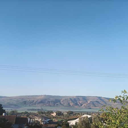 בגג העמק On The Roof Of The Valley HaZor'im Exterior photo