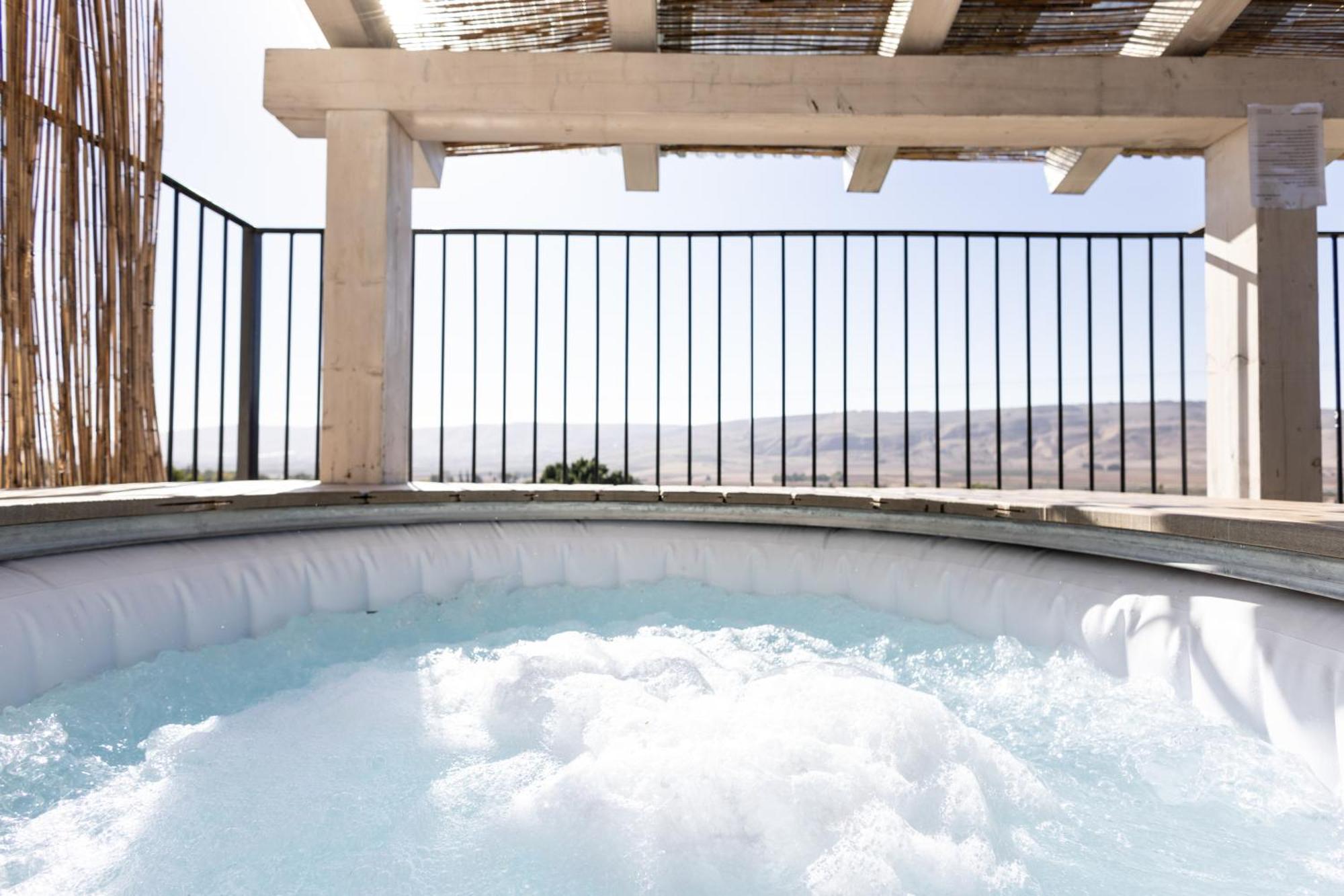 בגג העמק On The Roof Of The Valley HaZor'im Exterior photo